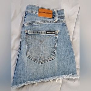 SOLD - DO NOT PURCHASE                Calvin Klein - High Rise Jean Shorts
